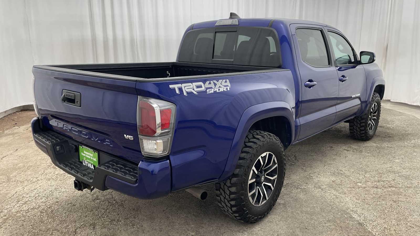 Thumbnail: 2023 Toyota Tacoma - 33