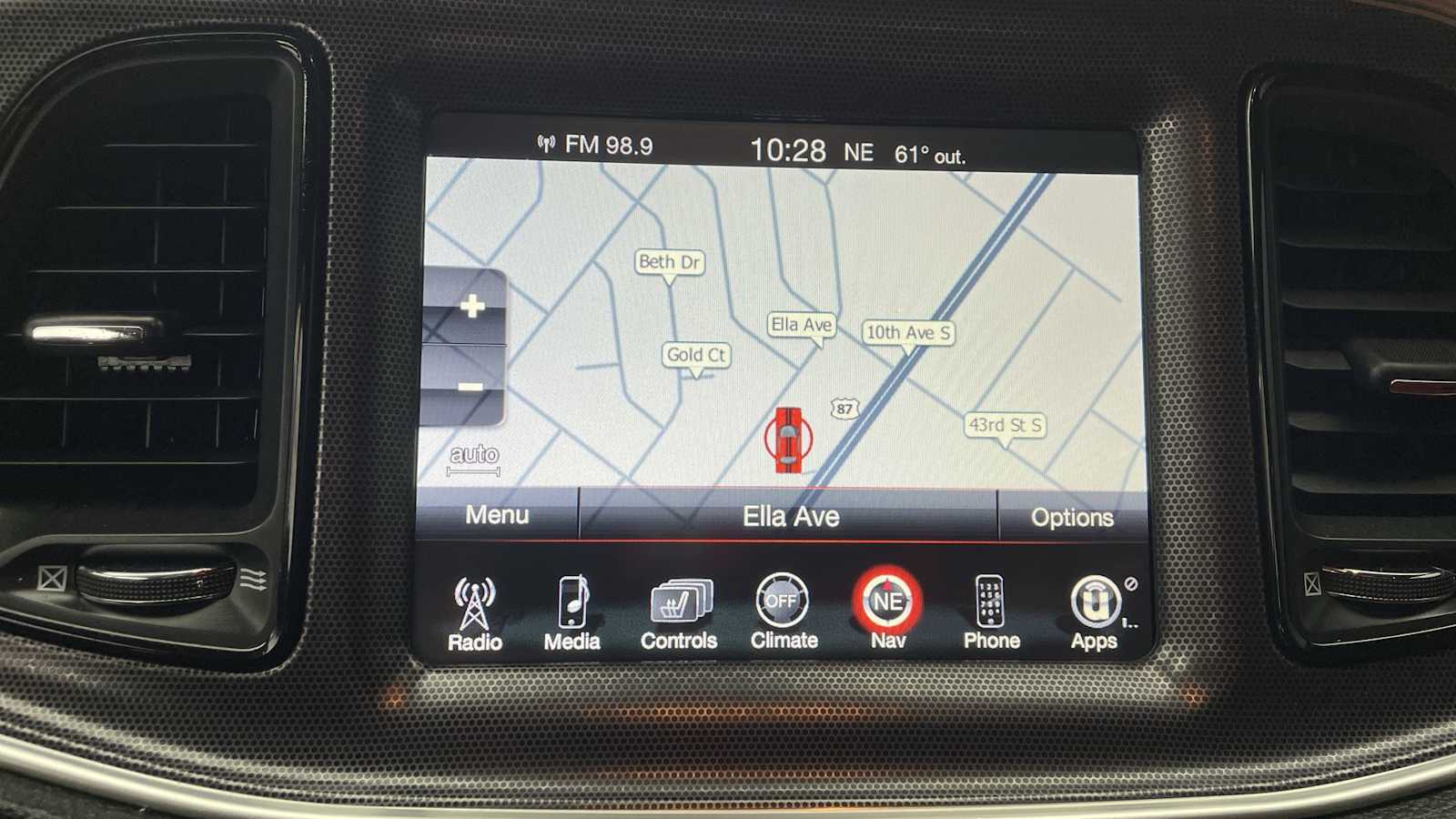 Thumbnail: 2015 Dodge Challenger - 4