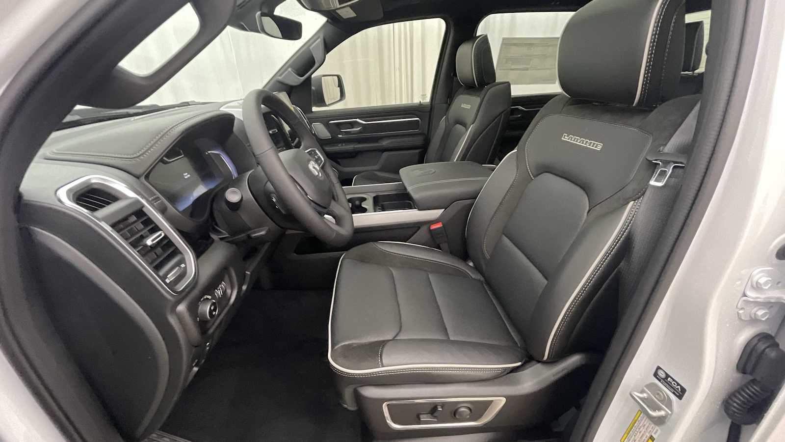 Thumbnail: 2026 RAM 1500 - 6