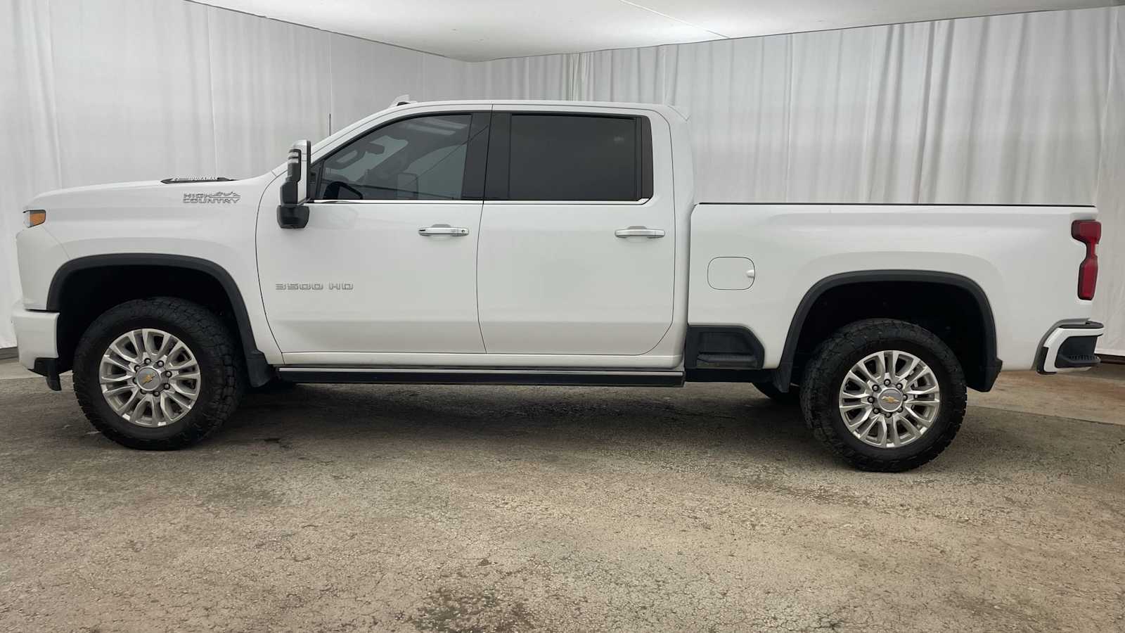 Thumbnail: 2022 Chevrolet Silverado 3500 - 33