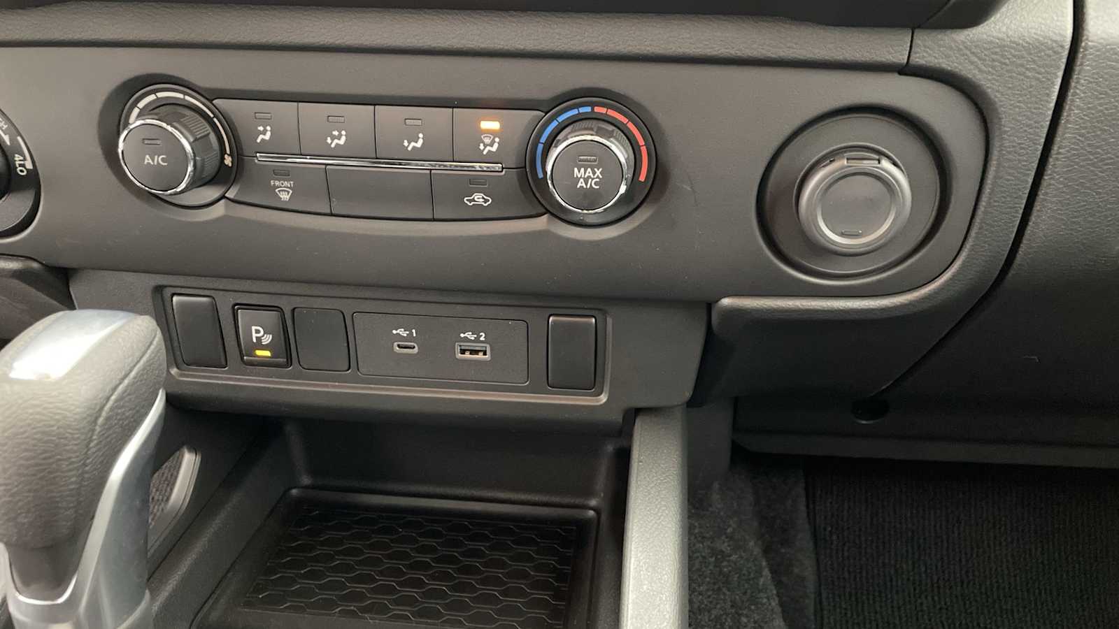 Thumbnail: 2025 Nissan Frontier - 18