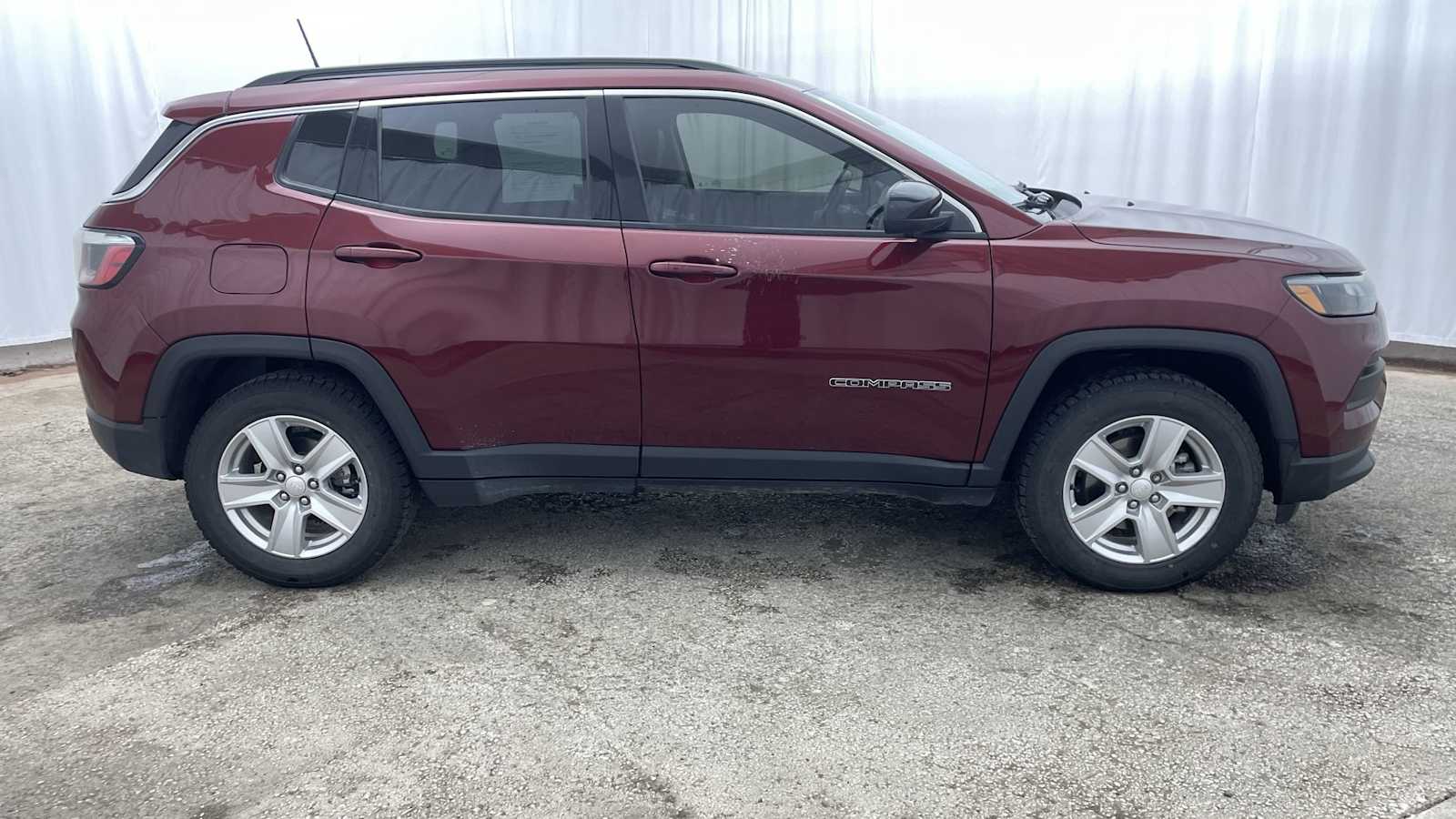 Thumbnail: 2022 Jeep Compass - 34