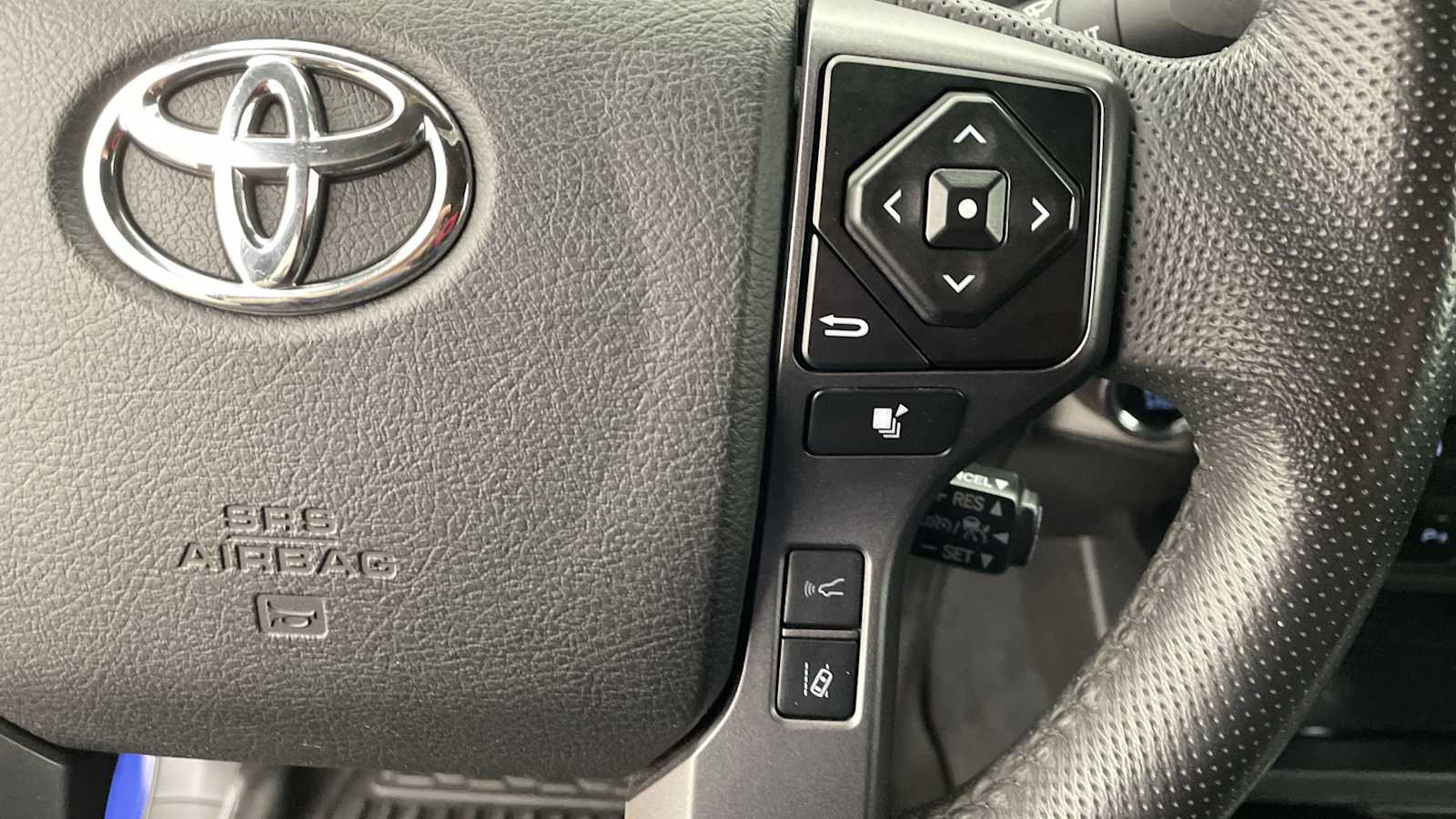 Thumbnail: 2023 Toyota Tacoma - 14