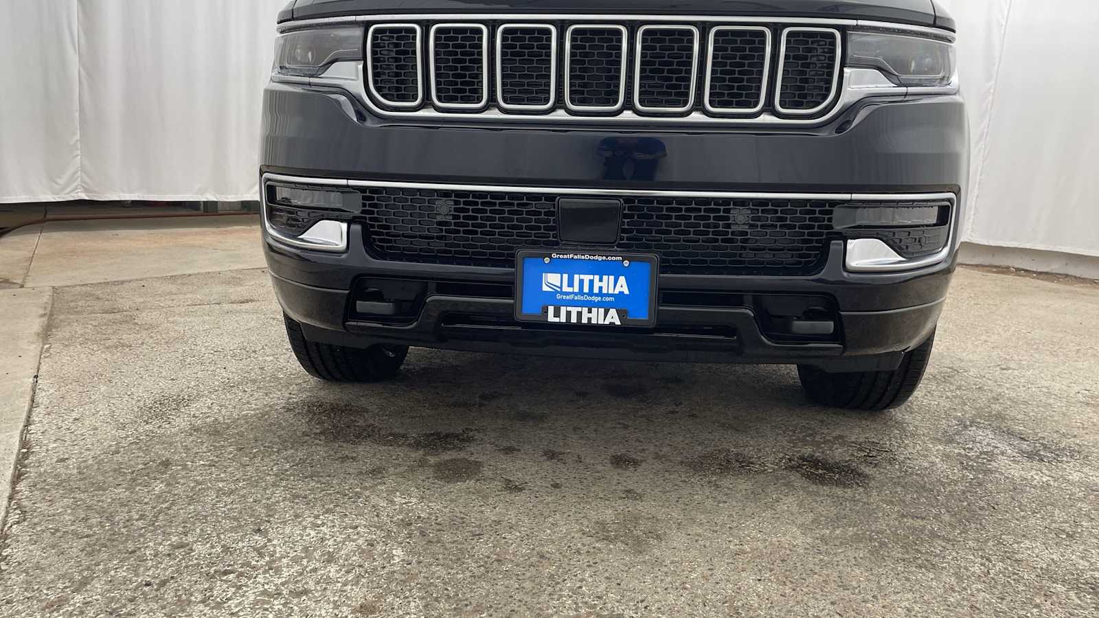 Thumbnail: 2025 Jeep Wagoneer - 39