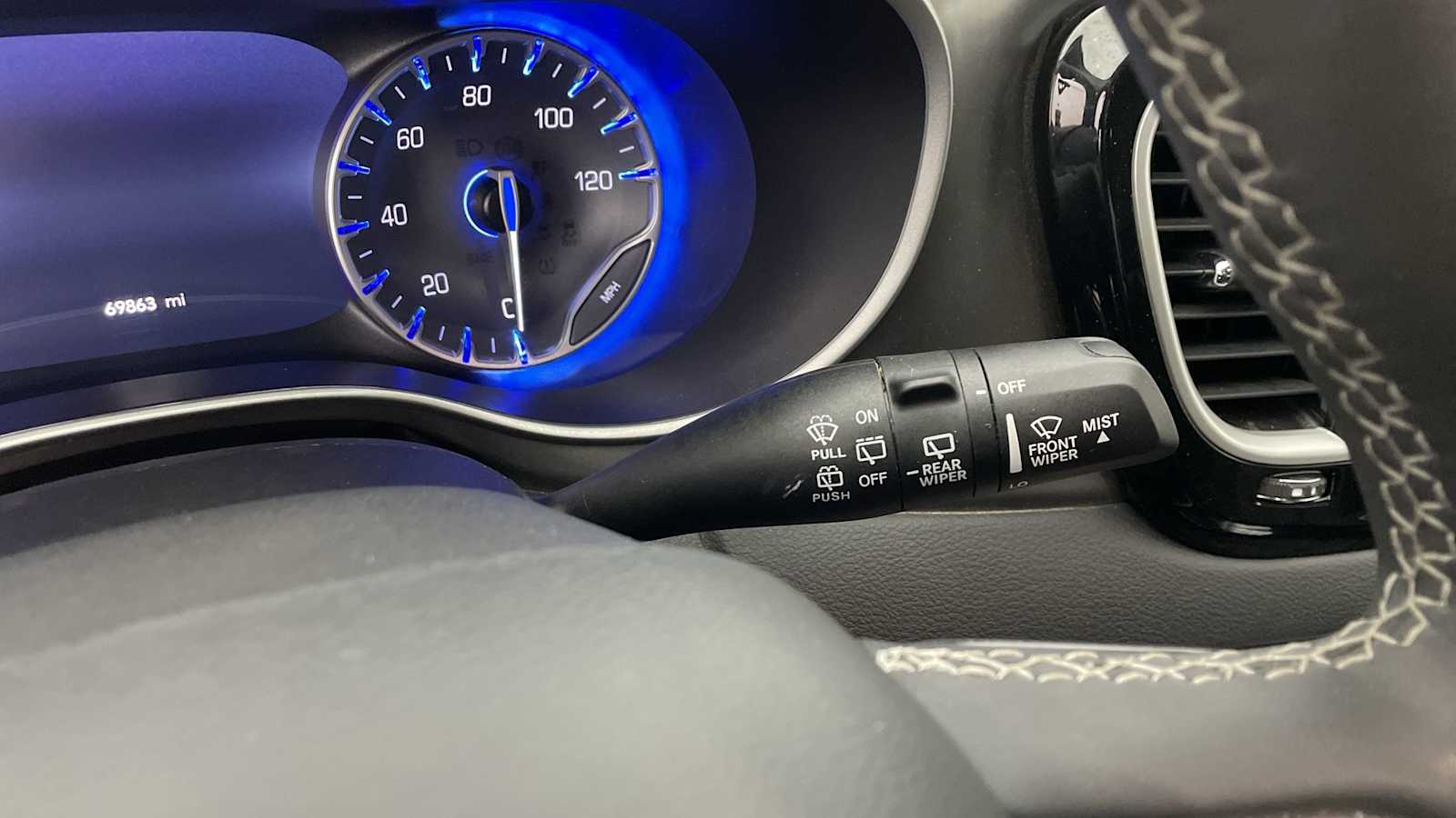 Thumbnail: 2023 Chrysler Pacifica - 15