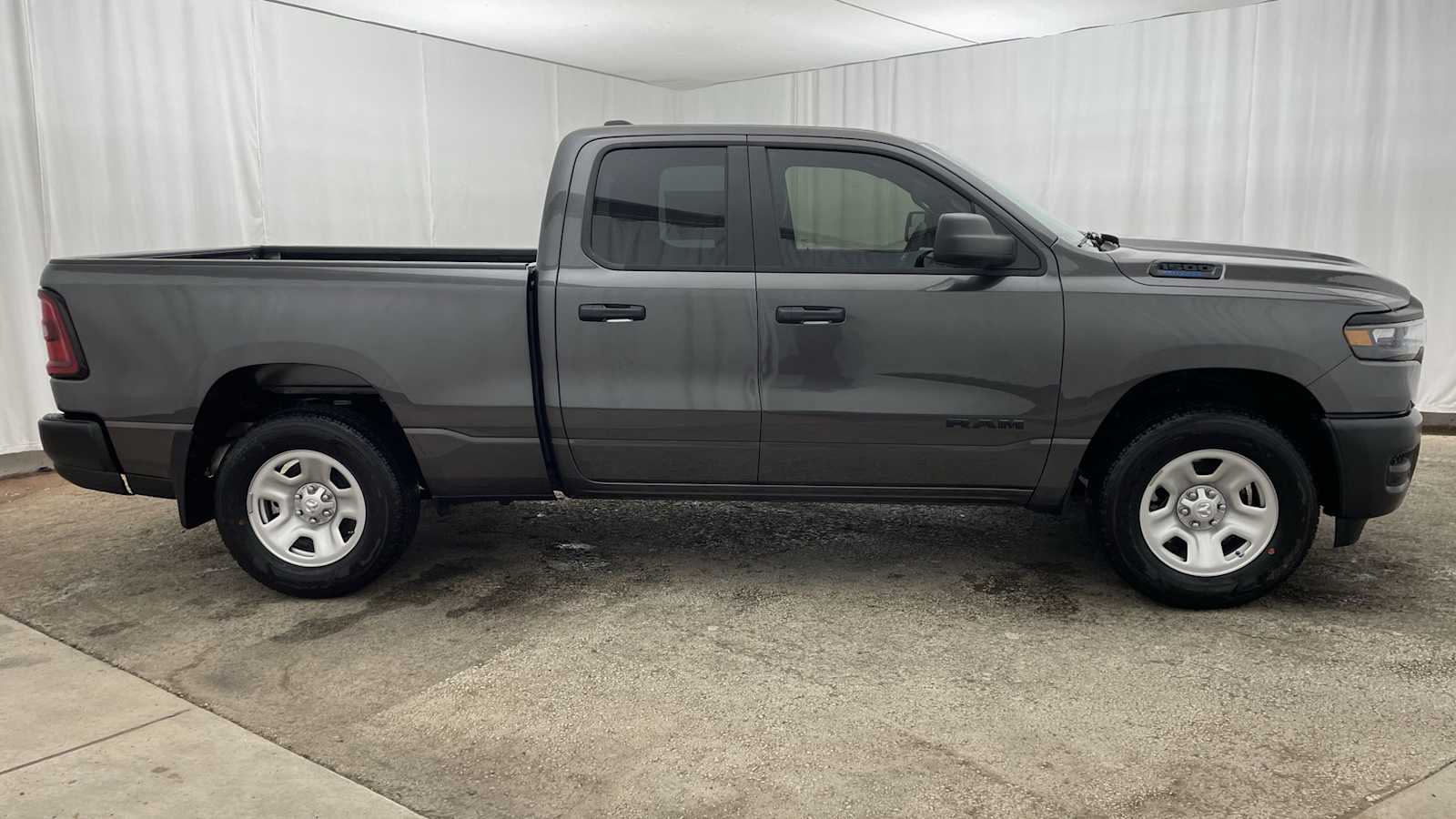 Thumbnail: 2025 RAM 1500 - 32