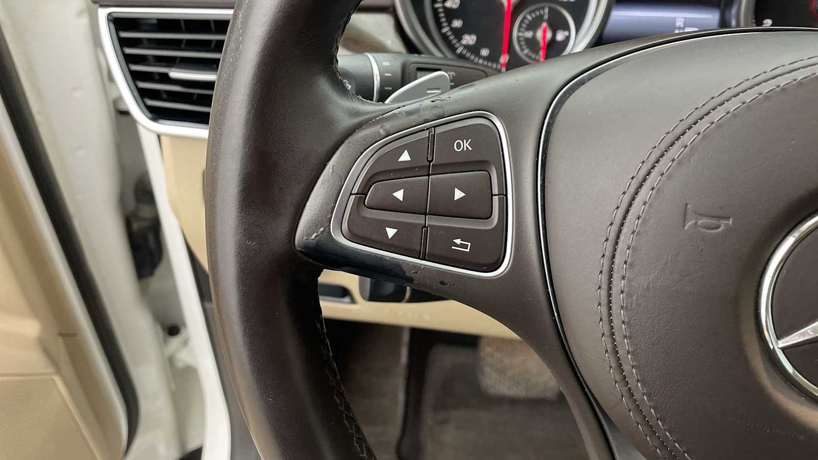 Thumbnail: 2017 Mercedes-Benz GLS - 16