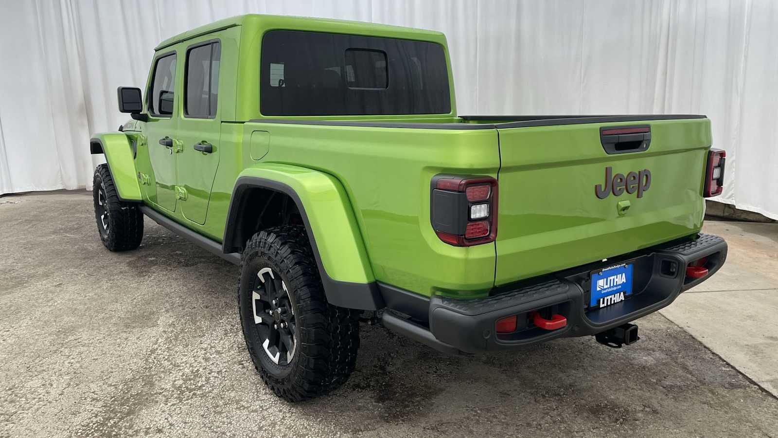 Thumbnail: 2026 Jeep Gladiator - 32