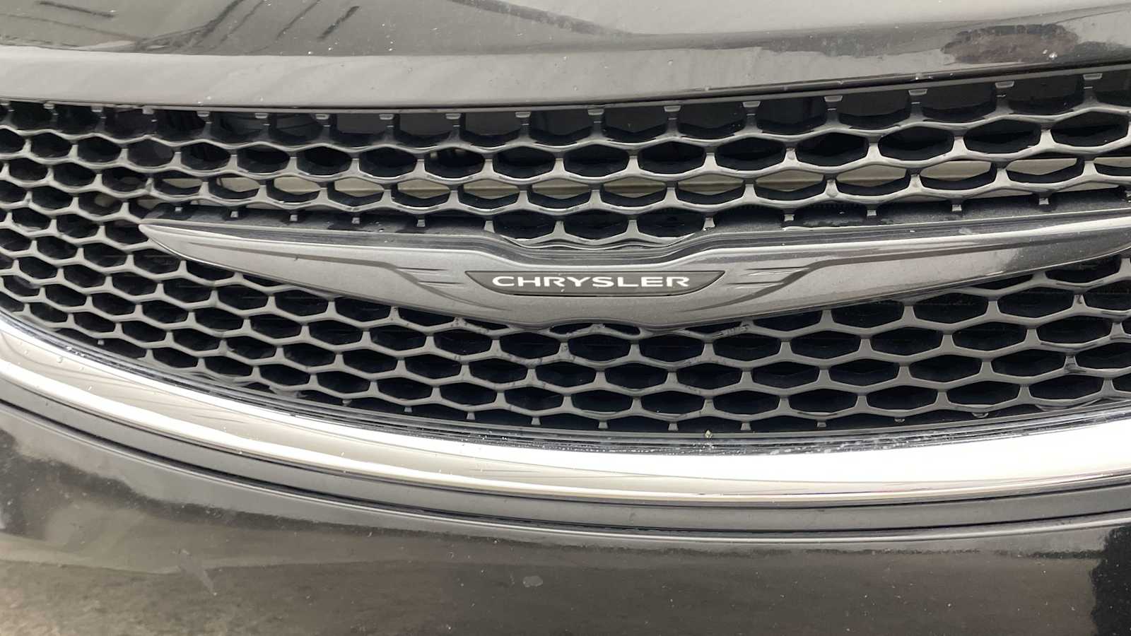 Thumbnail: 2019 Chrysler Pacifica - 38