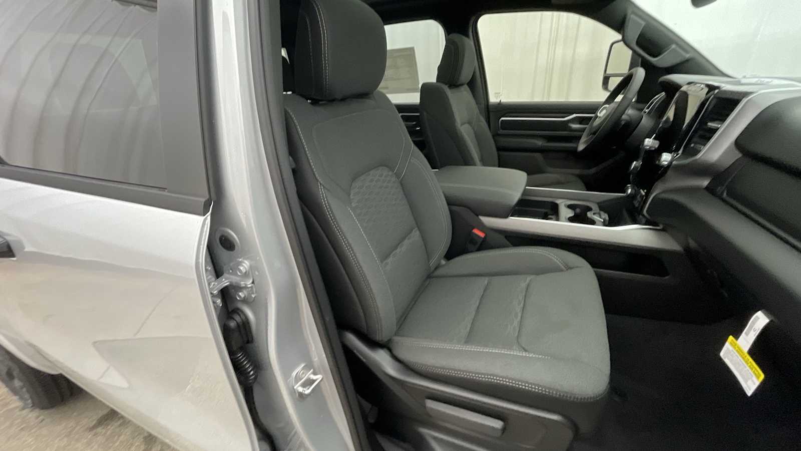 Thumbnail: 2026 RAM 1500 - 13