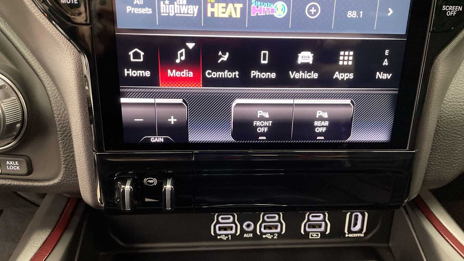 Thumbnail: 2026 RAM 1500 - 25