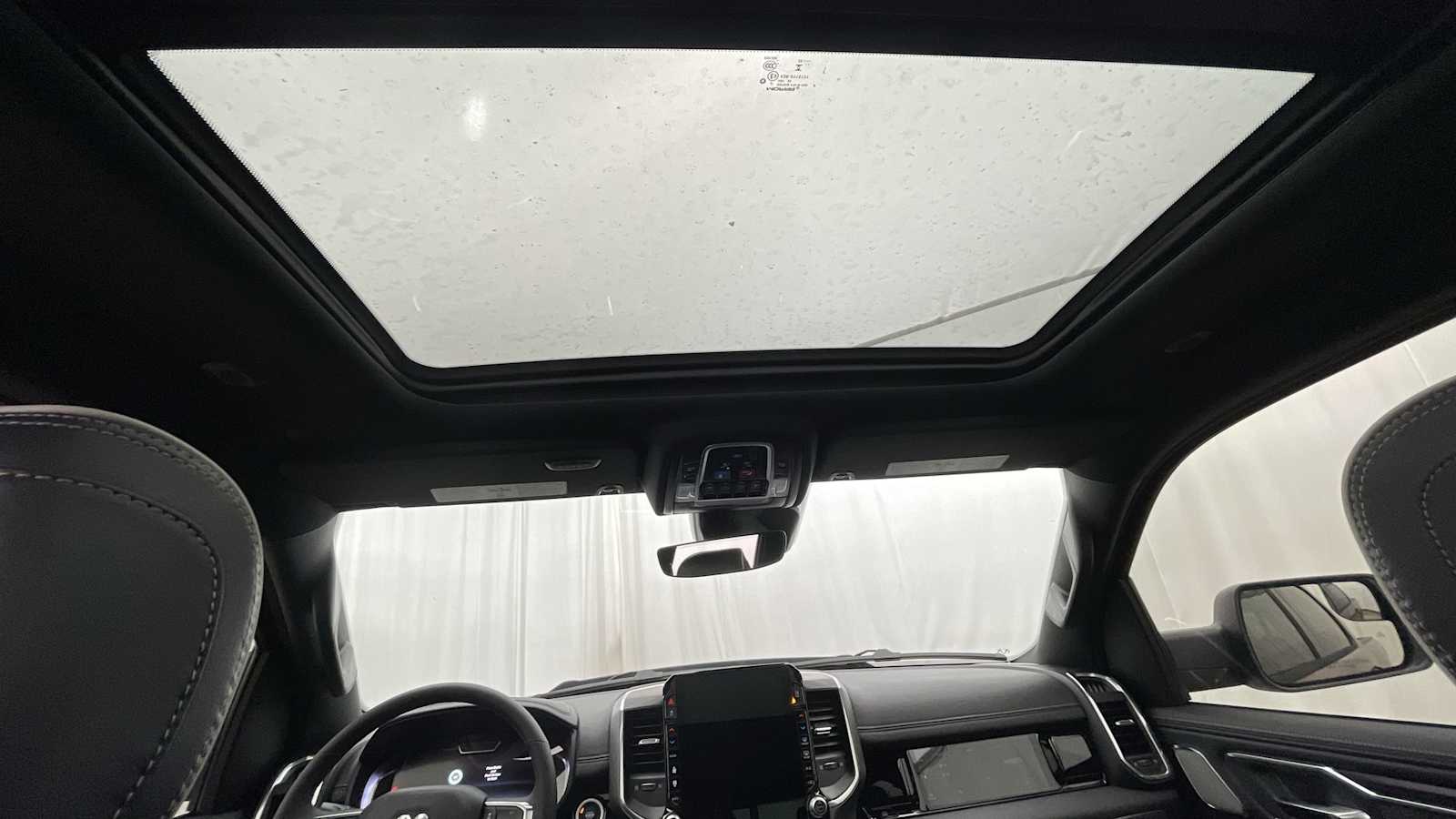 Thumbnail: 2026 RAM 1500 - 9