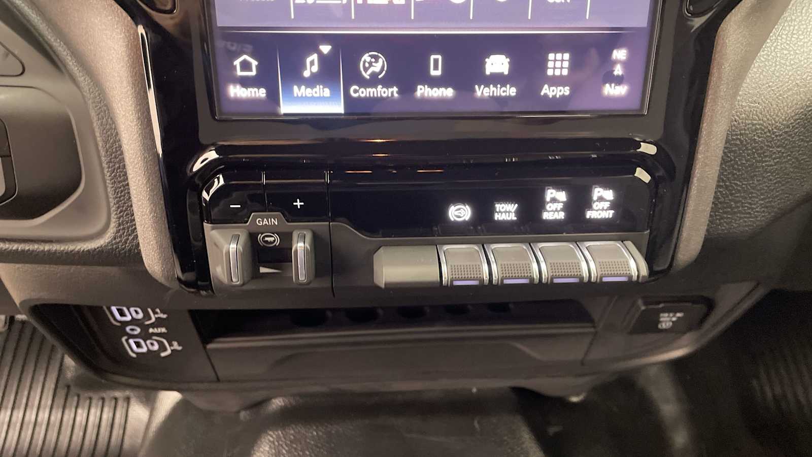 Thumbnail: 2026 RAM 3500 - 23