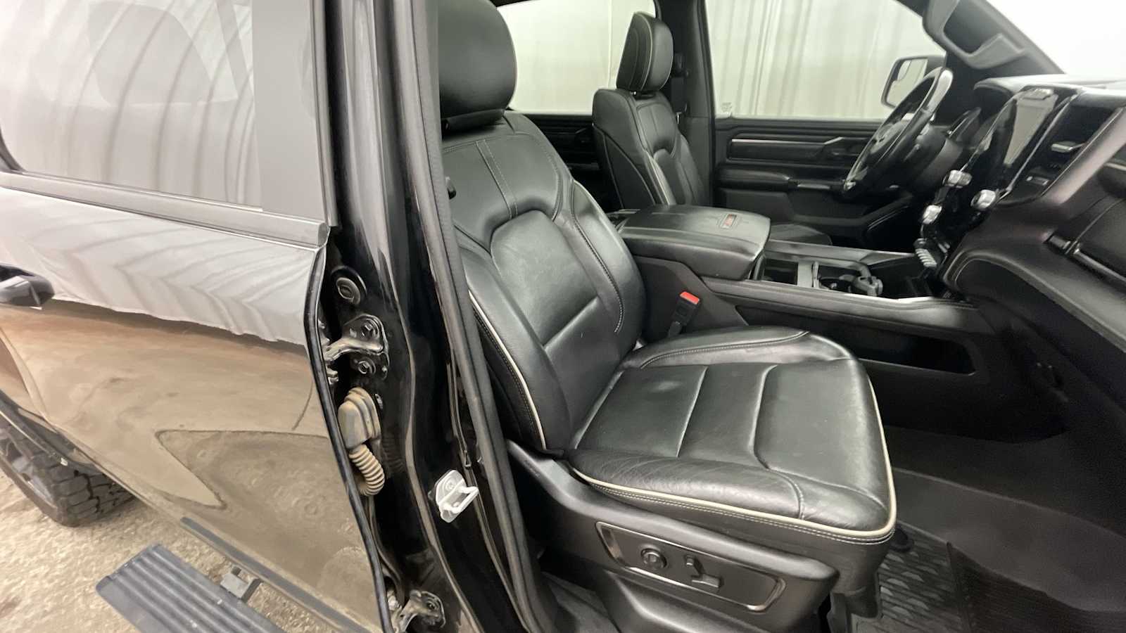 Thumbnail: 2022 RAM 1500 - 13