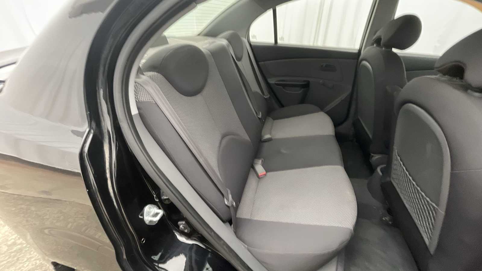 Thumbnail: 2011 Kia Rio - 8