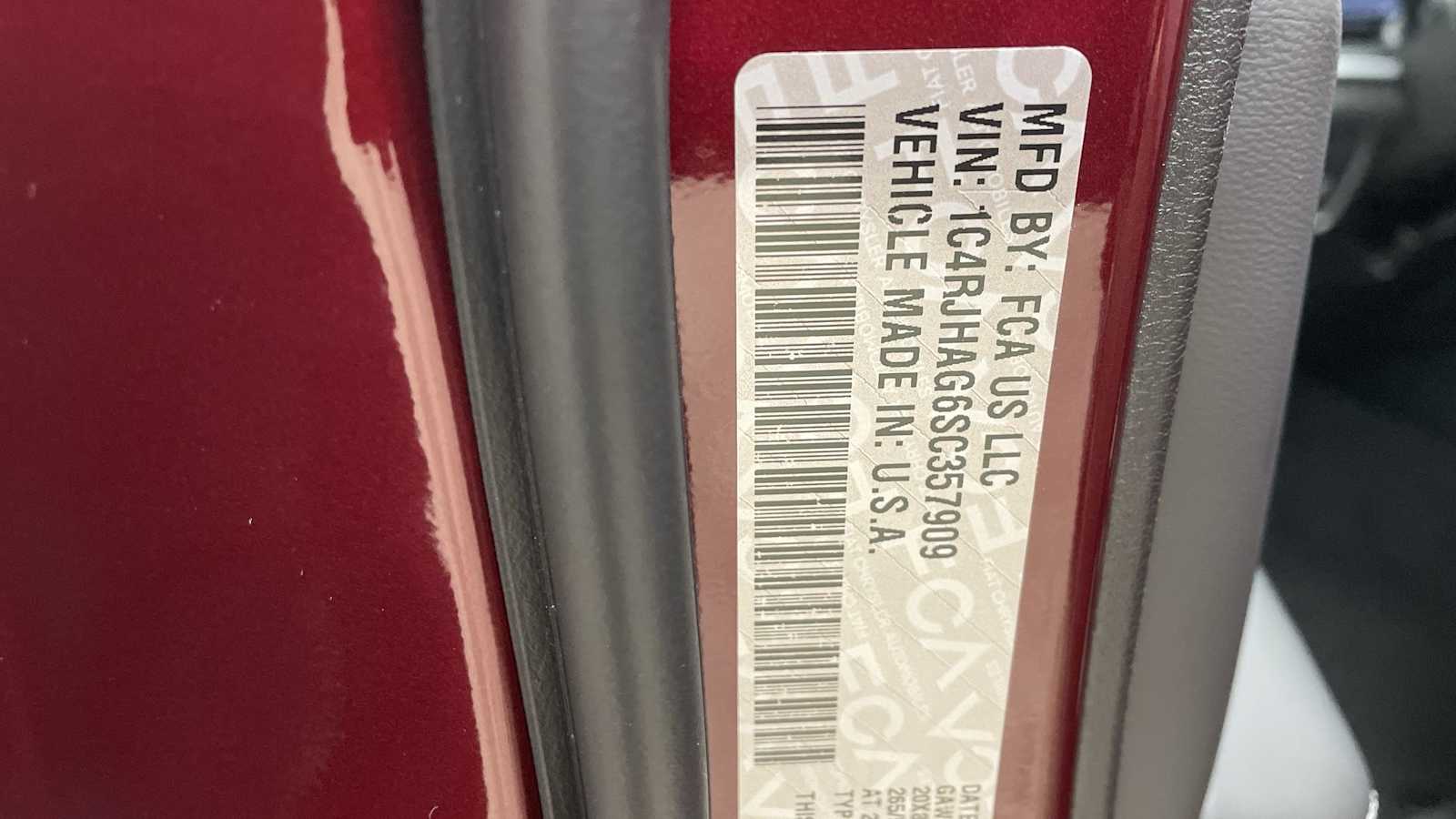 Thumbnail: 2025 Jeep Grand Cherokee - 28