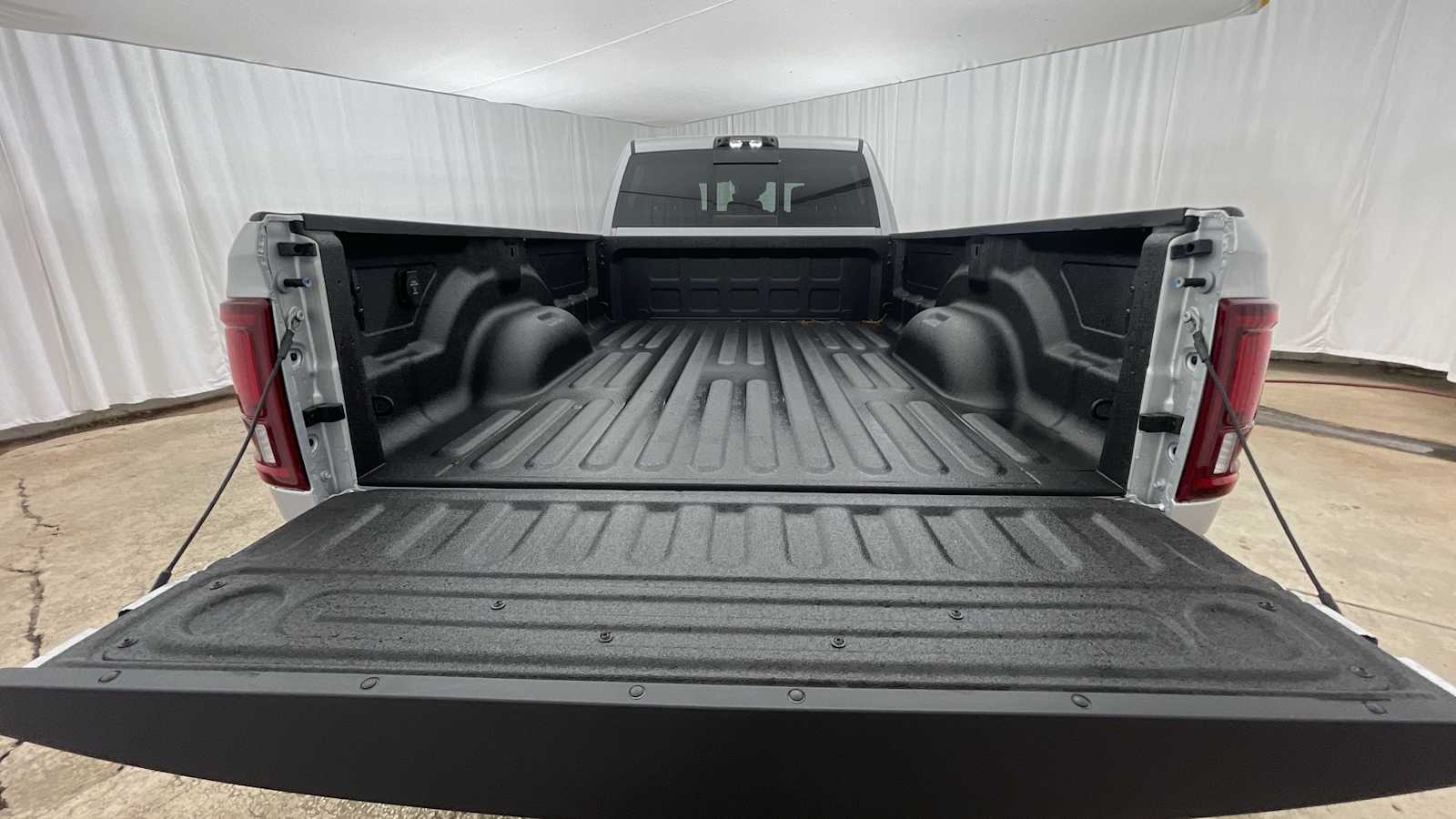 Thumbnail: 2026 RAM 3500 - 31