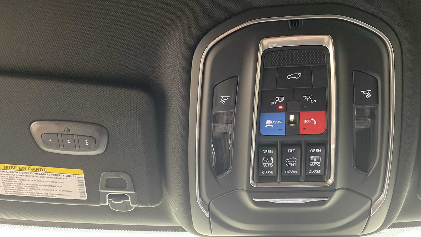 Thumbnail: 2025 Jeep Grand Cherokee - 26