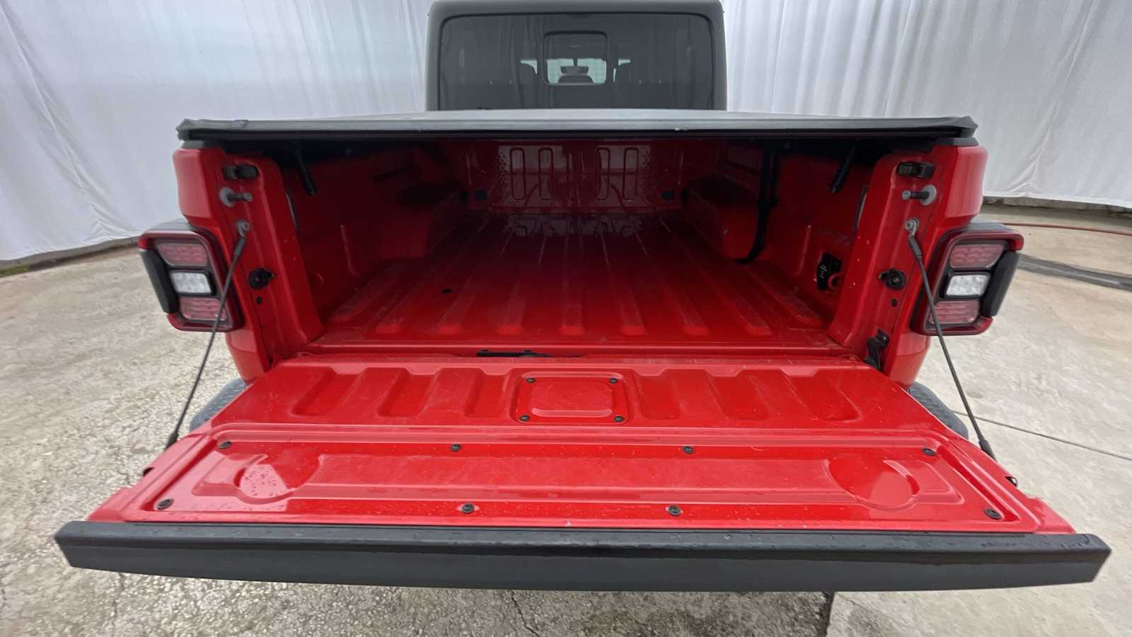 Thumbnail: 2020 Jeep Gladiator - 32