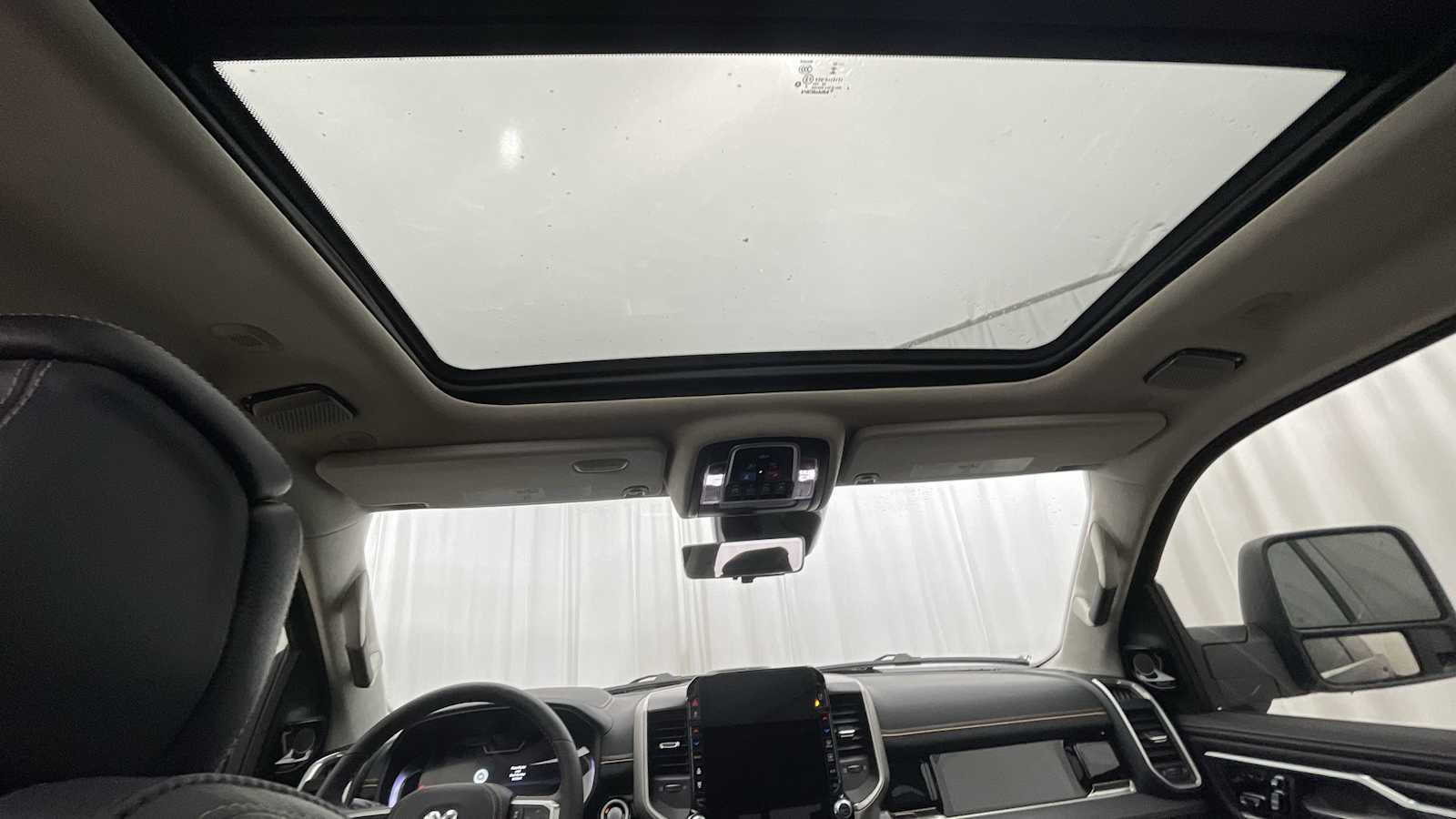 Thumbnail: 2026 RAM 1500 - 9