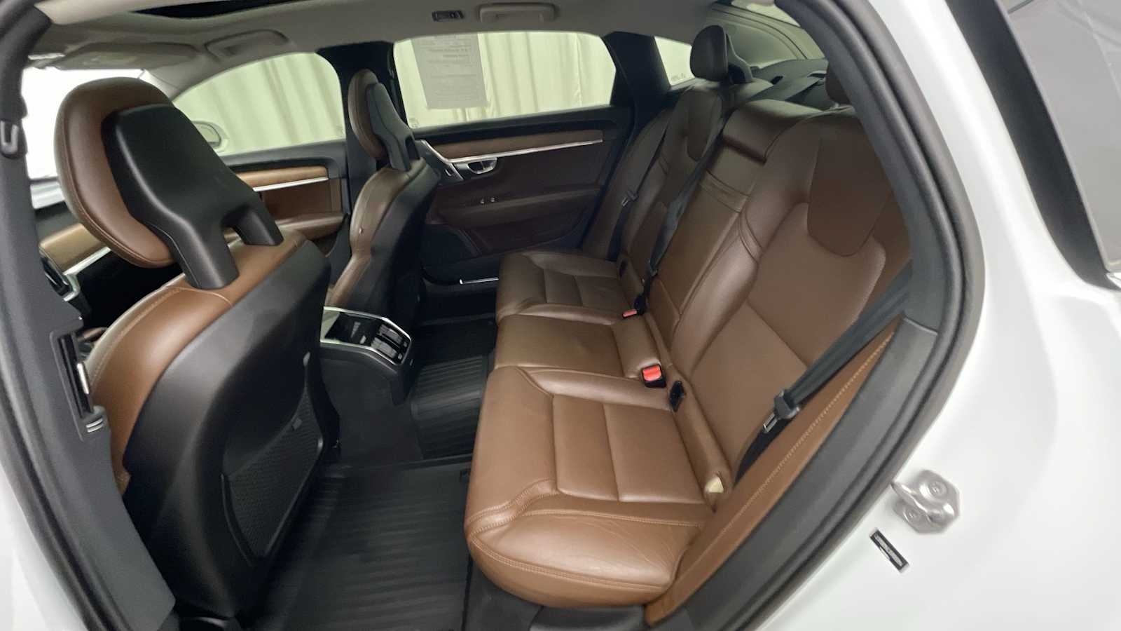 Thumbnail: 2018 Volvo S90 - 10