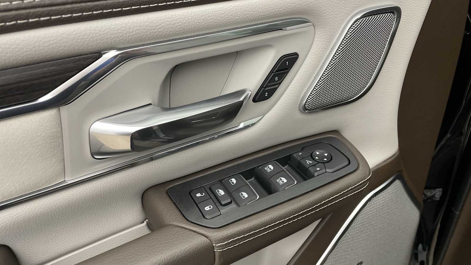 Thumbnail: 2026 RAM 1500 - 7