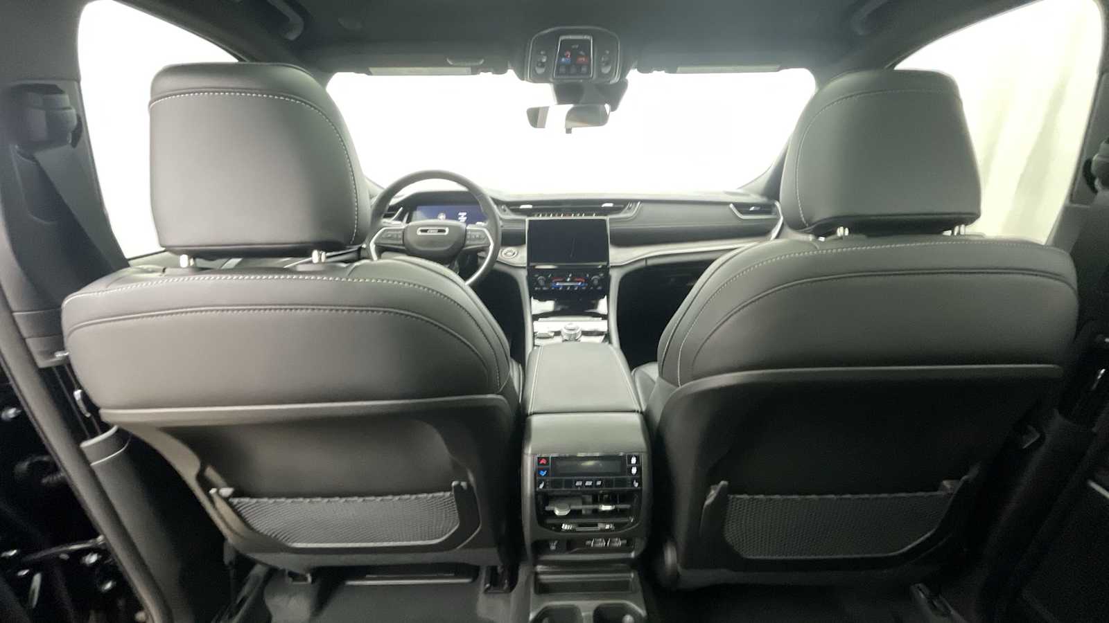 Thumbnail: 2025 Jeep Grand Cherokee - 8