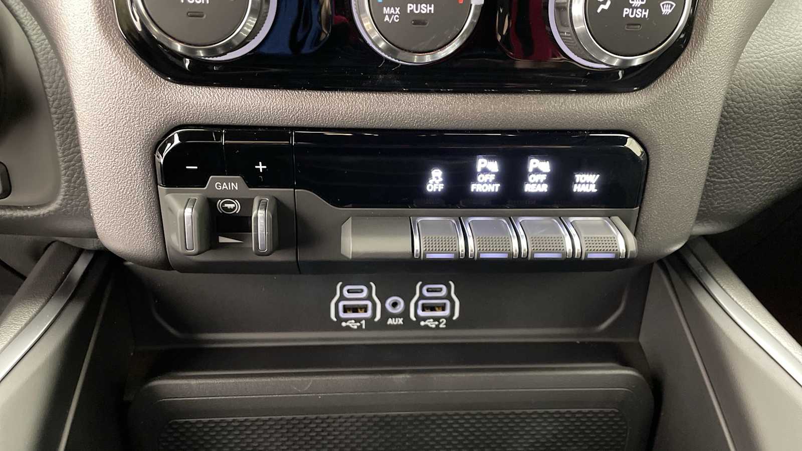 Thumbnail: 2026 RAM 1500 - 22