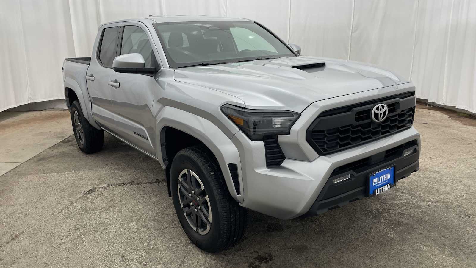 Thumbnail: 2024 Toyota Tacoma - 34