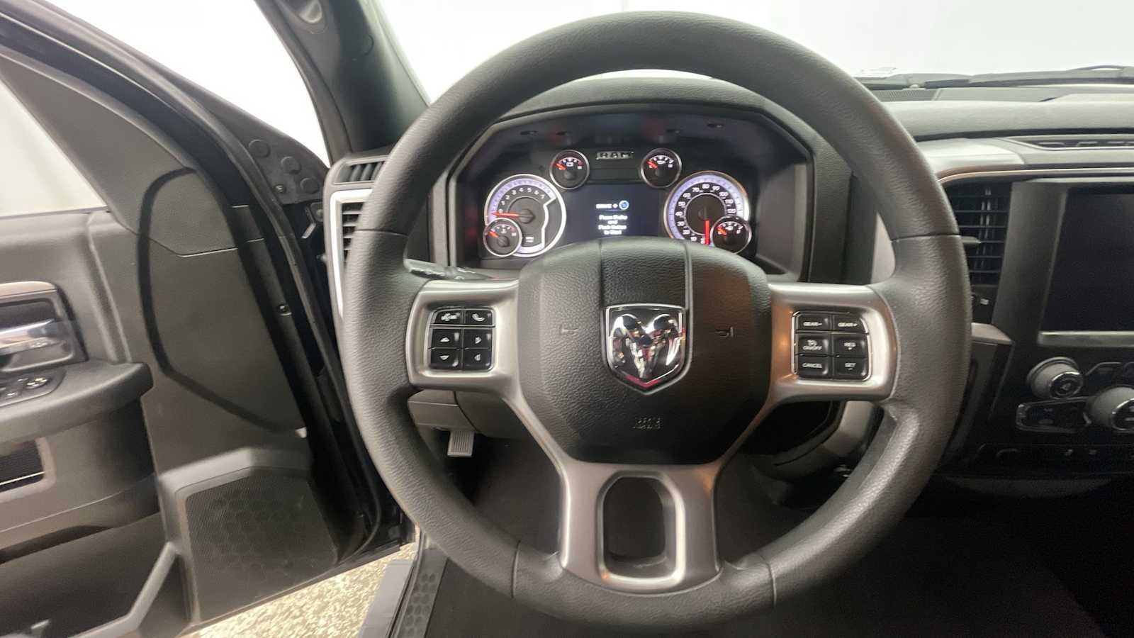 Thumbnail: 2024 RAM 1500 Classic - 12