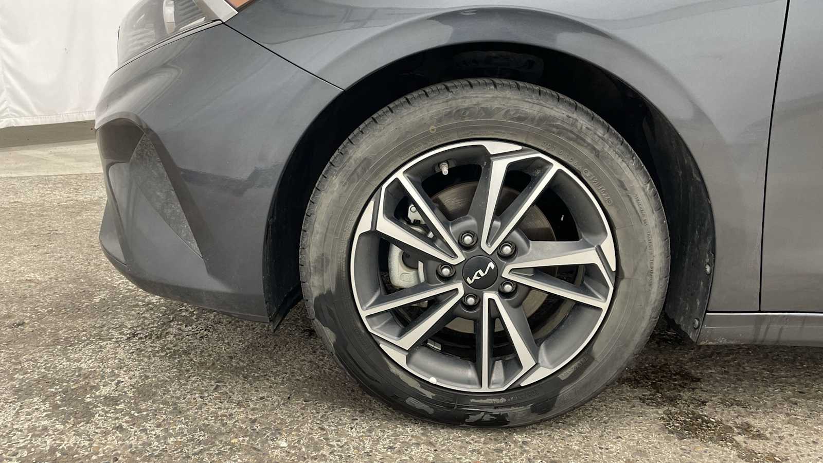 Thumbnail: 2022 Kia Forte - 34