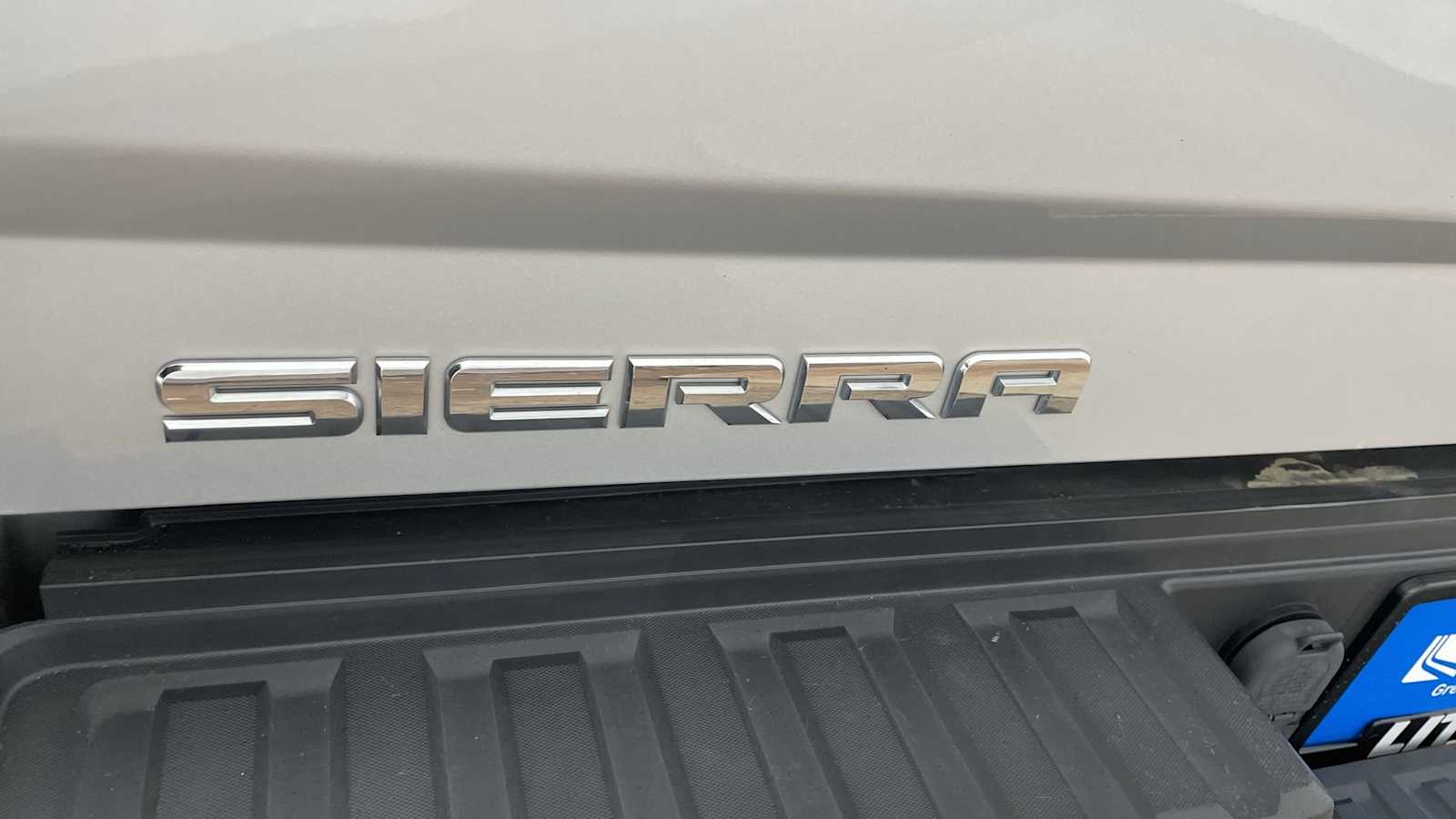 Thumbnail: 2016 GMC Sierra 3500 - 40