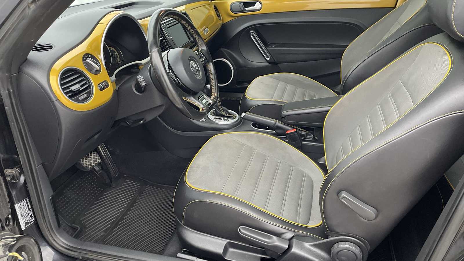 Thumbnail: 2016 Volkswagen Beetle - 2