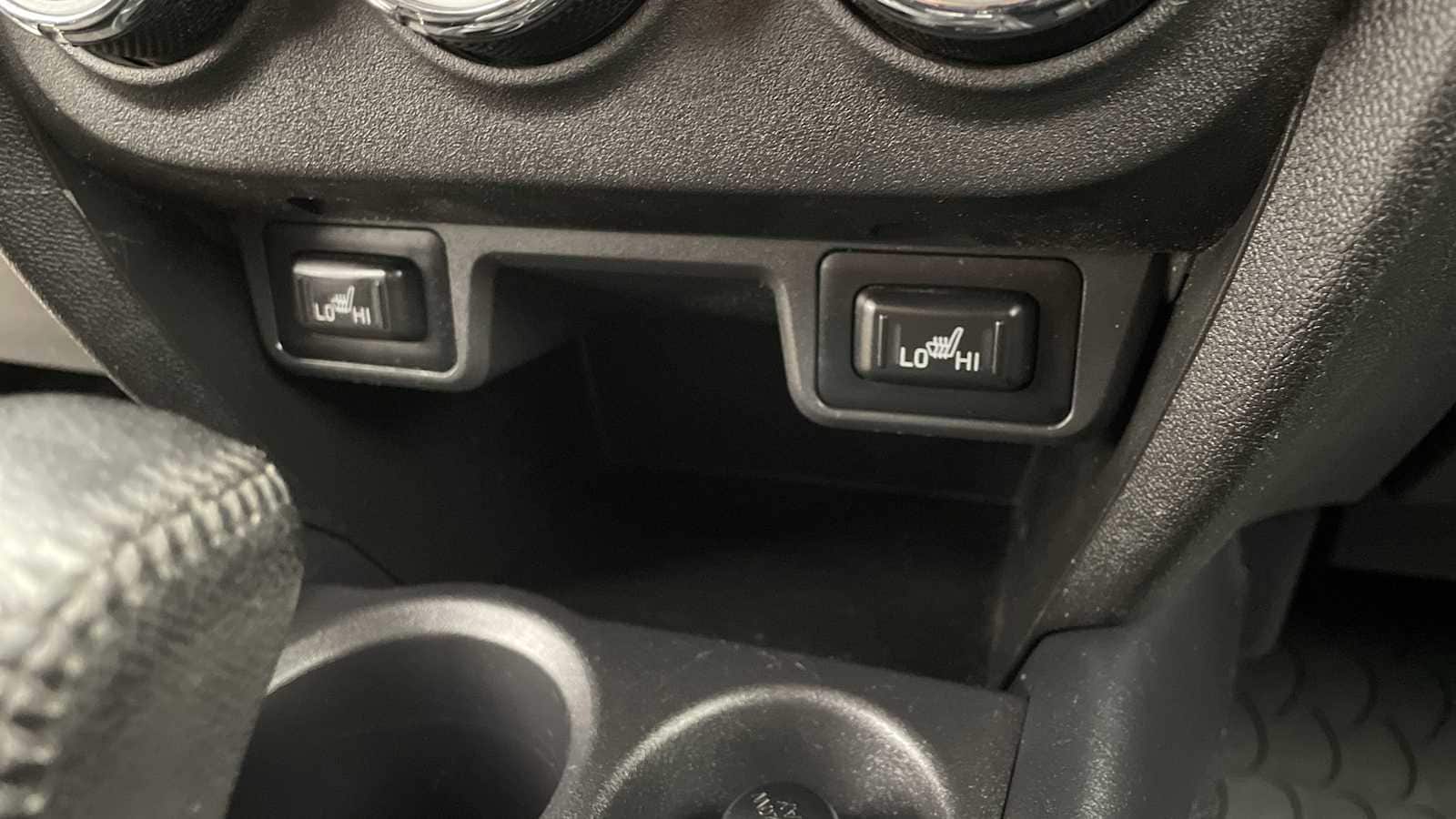 Thumbnail: 2016 Mitsubishi Outlander Sport - 22