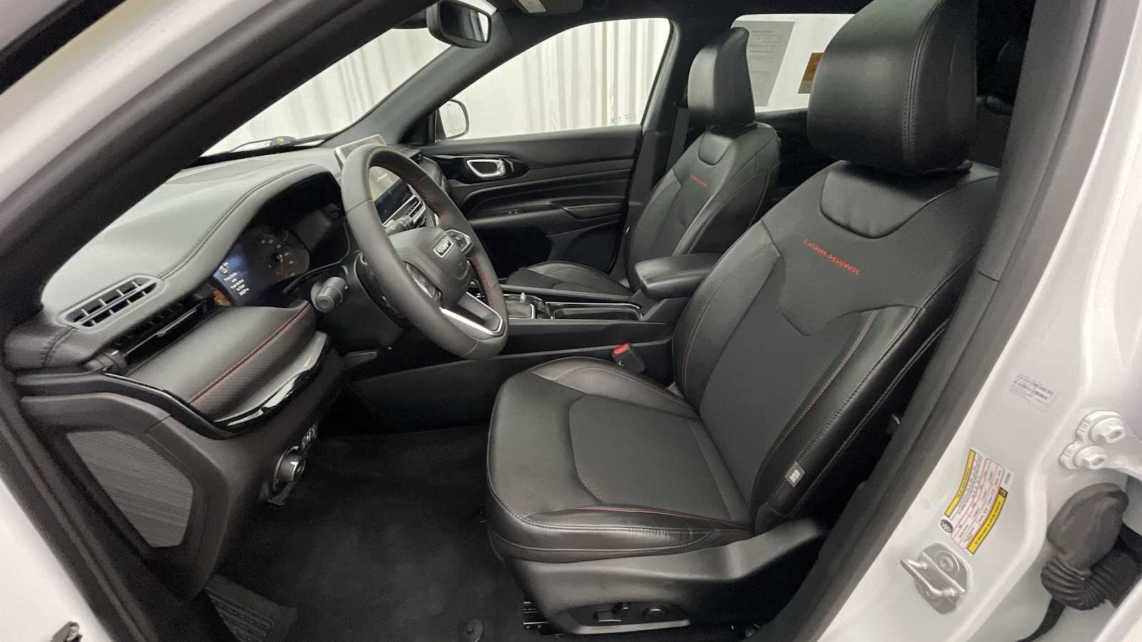 Thumbnail: 2023 Jeep Compass - 5