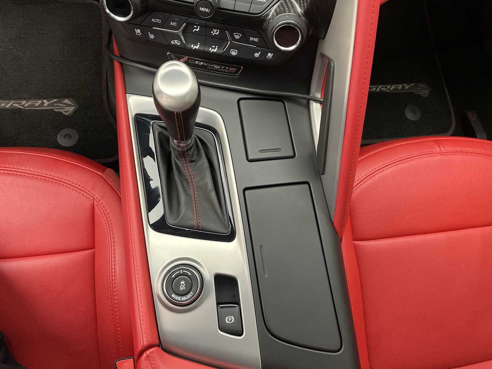 Thumbnail: 2014 Chevrolet Corvette - 17