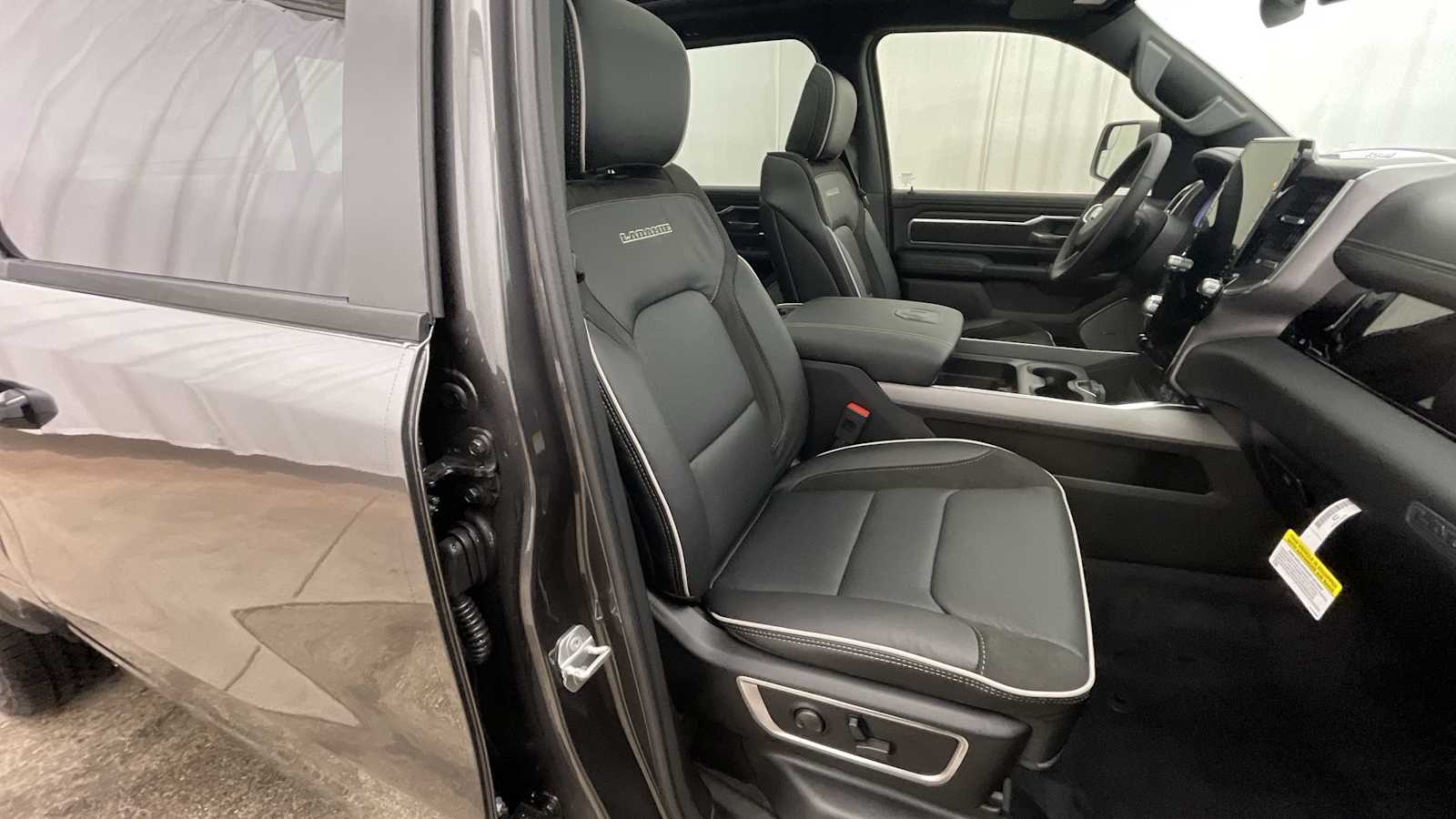 Thumbnail: 2026 RAM 1500 - 13