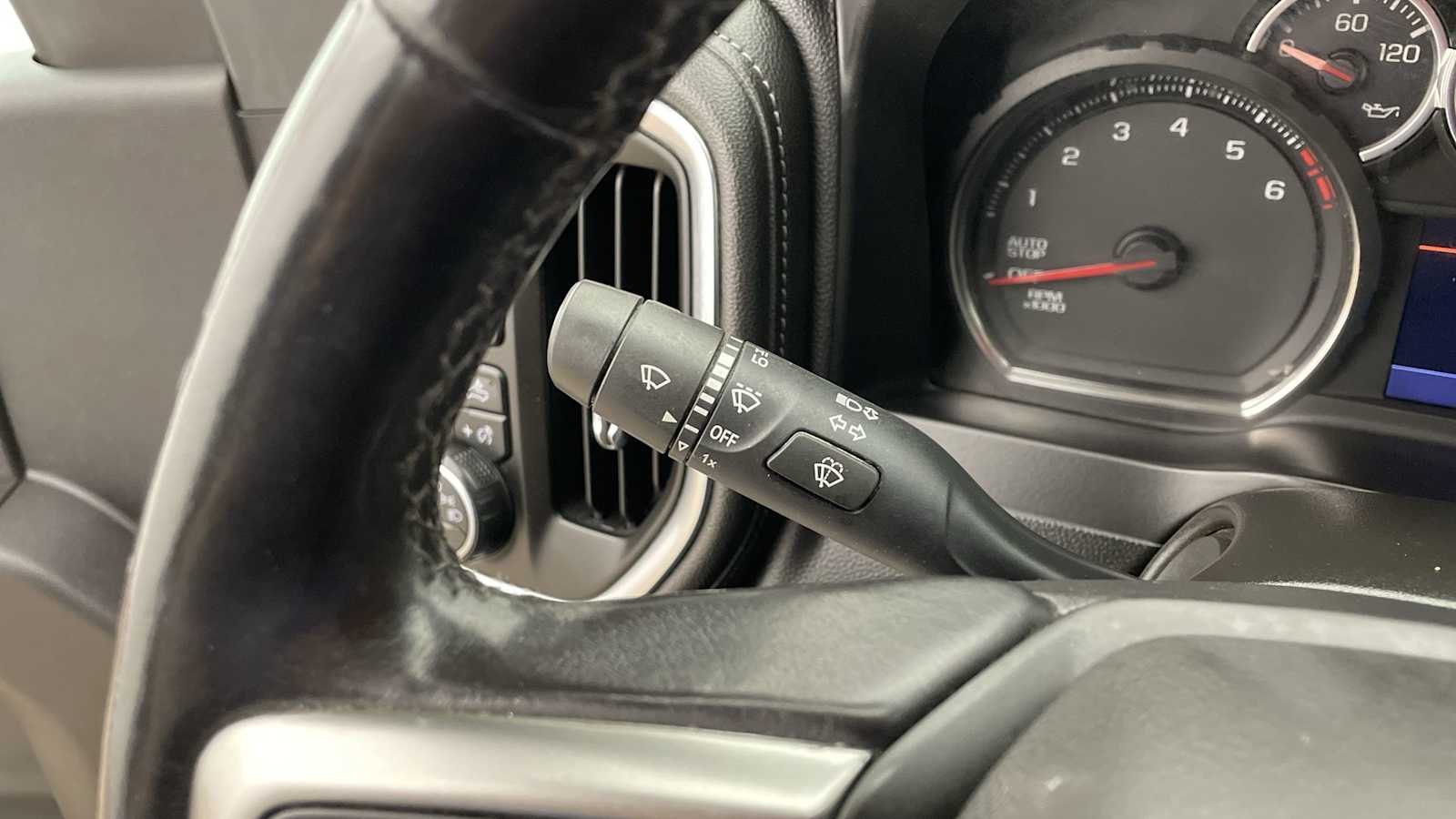 Thumbnail: 2021 Chevrolet Silverado 1500 - 14