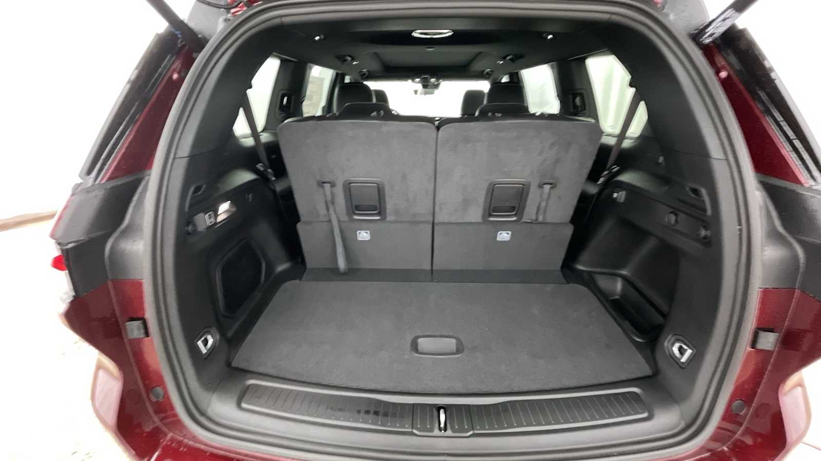 Thumbnail: 2025 Jeep Grand Cherokee - 33