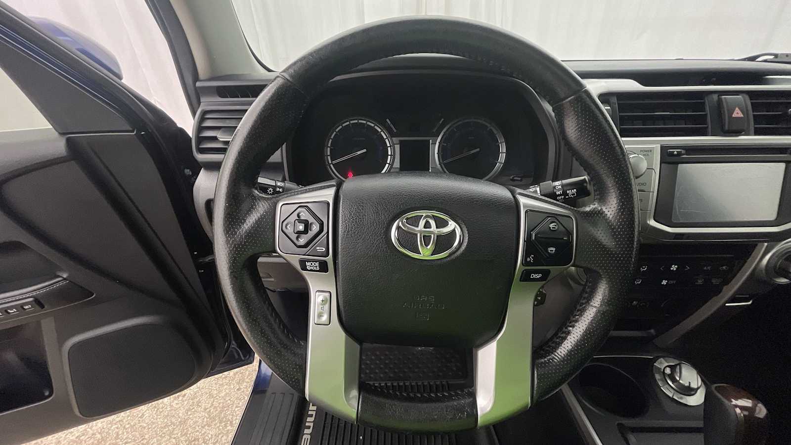 Thumbnail: 2018 Toyota 4Runner - 13