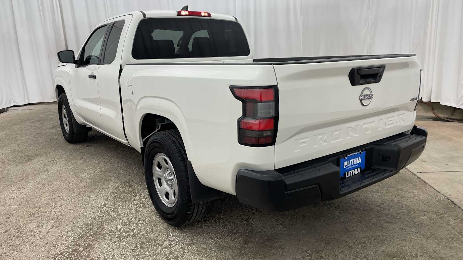 Thumbnail: 2025 Nissan Frontier - 27