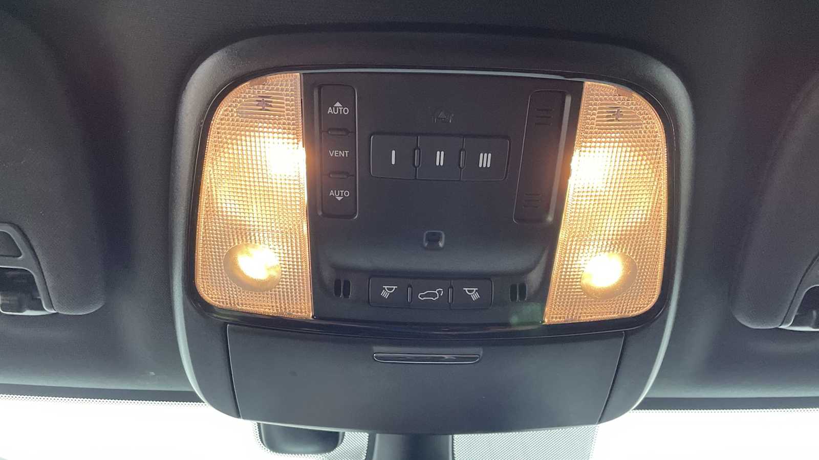 Thumbnail: 2024 Dodge Durango - 24