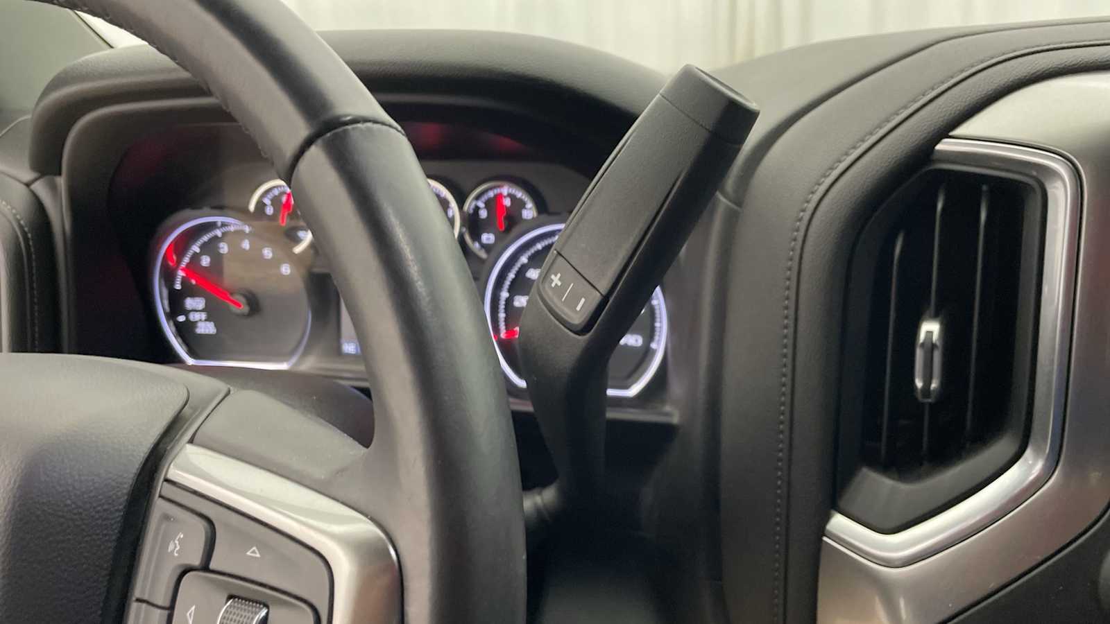 Thumbnail: 2019 Chevrolet Silverado 1500 - 18