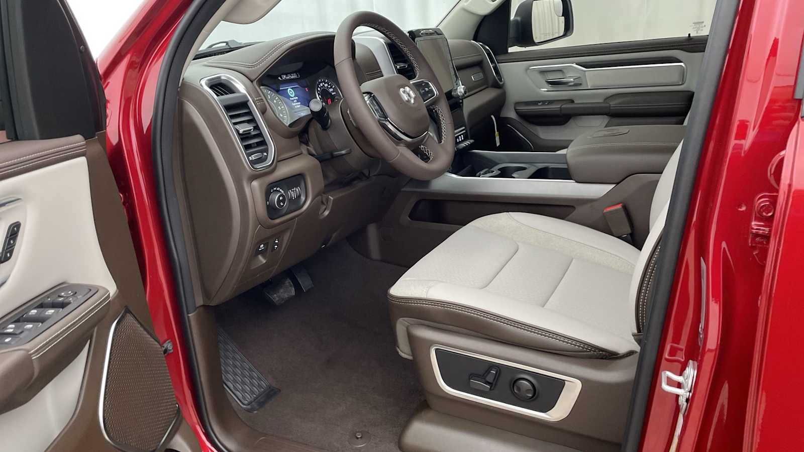 Thumbnail: 2026 RAM 1500 - 3