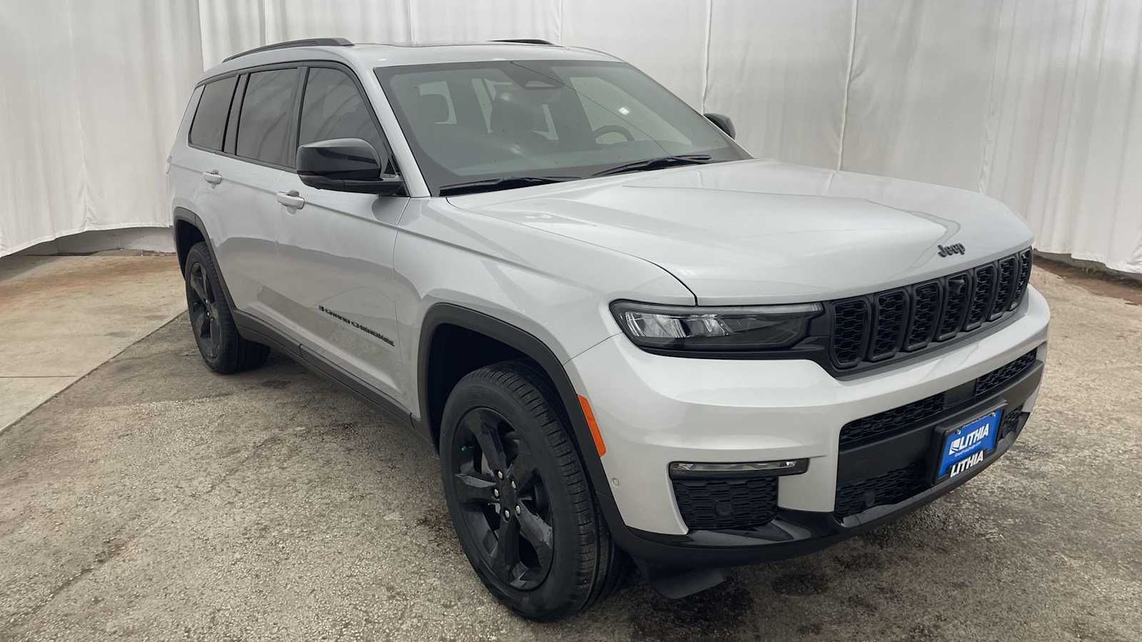 Thumbnail: 2025 Jeep Grand Cherokee - 40