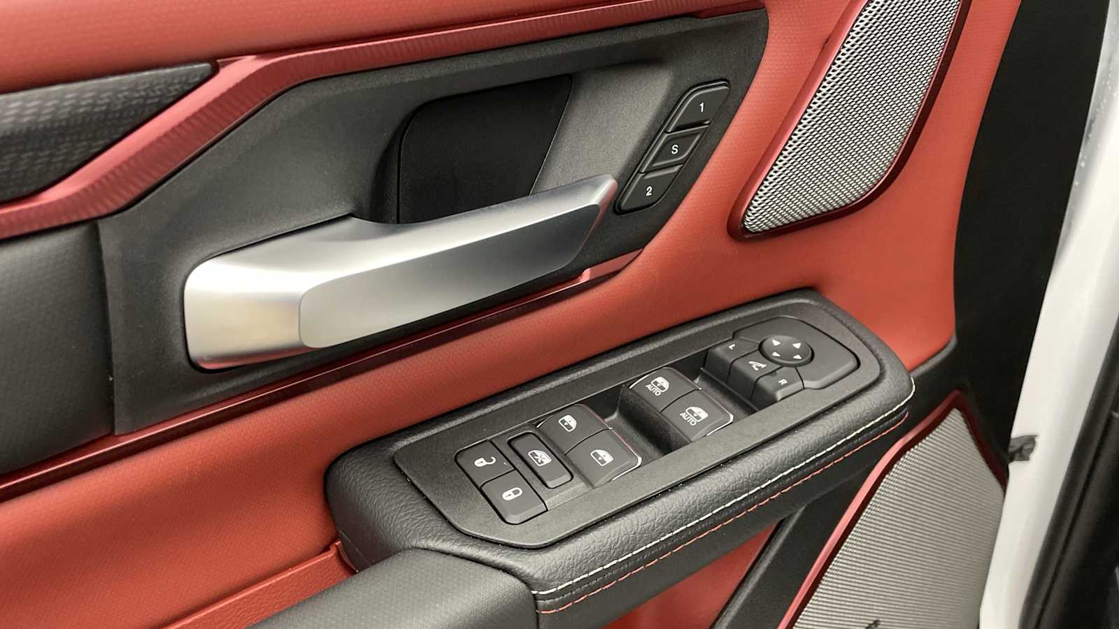 Thumbnail: 2026 RAM 1500 - 7