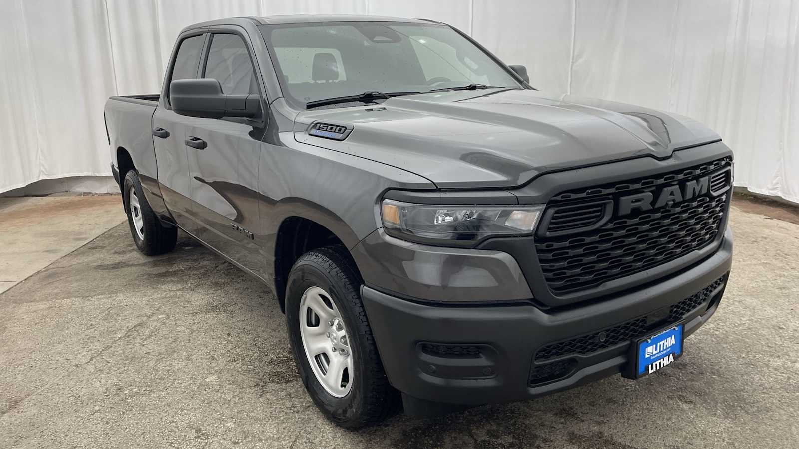 Thumbnail: 2025 RAM 1500 - 33