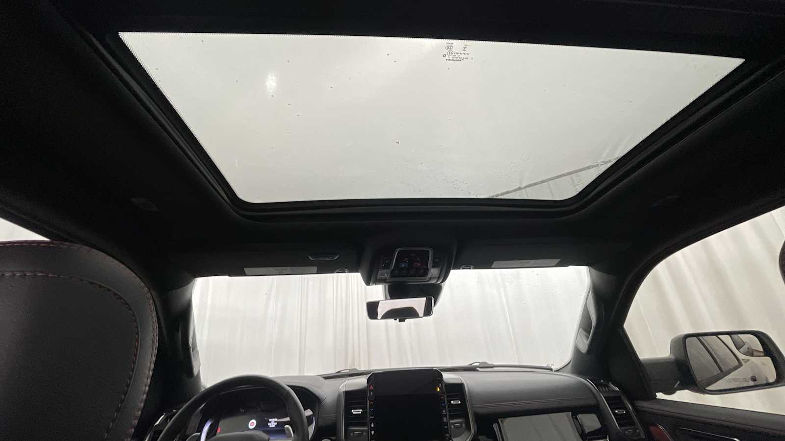 Thumbnail: 2026 RAM 1500 - 9