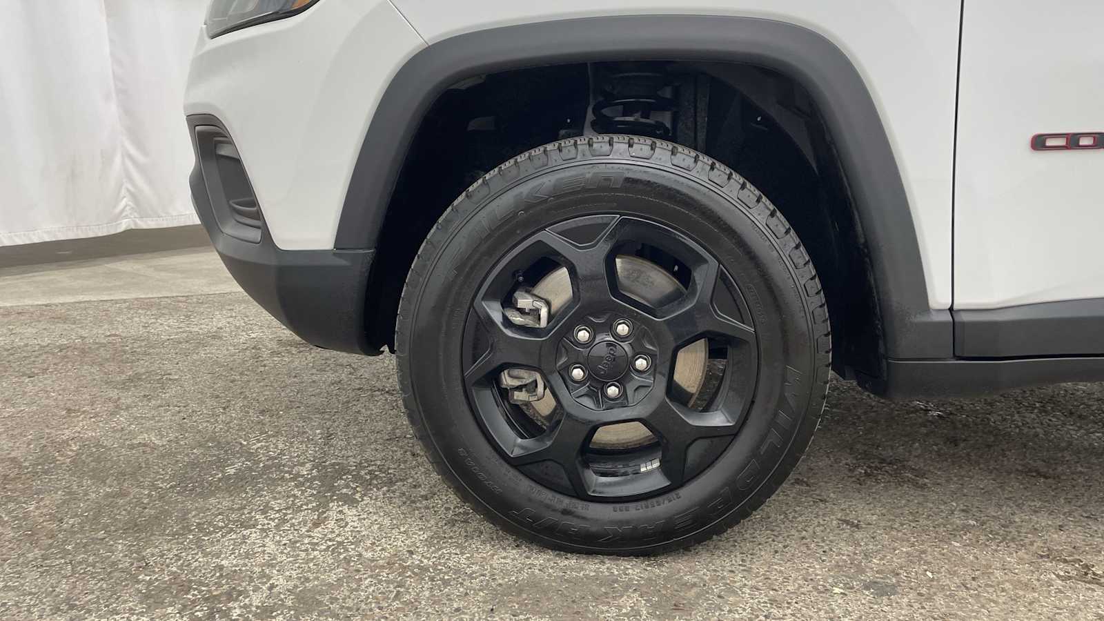 Thumbnail: 2023 Jeep Compass - 41