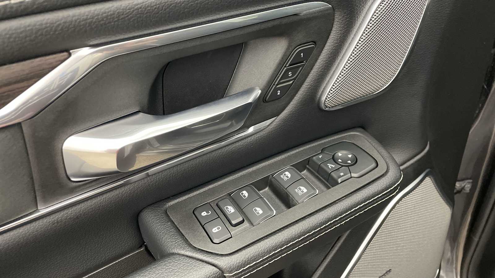 Thumbnail: 2026 RAM 1500 - 7